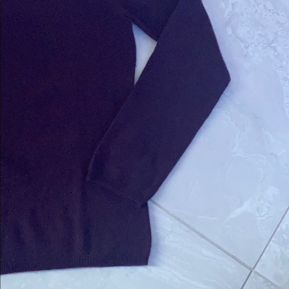 Bloomingdale’s Cashmere Purple Sweater - Picture 7 of 8